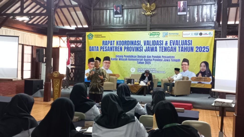 Direktur Mahad